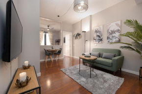 Cathedral Suites - City Center Apartment